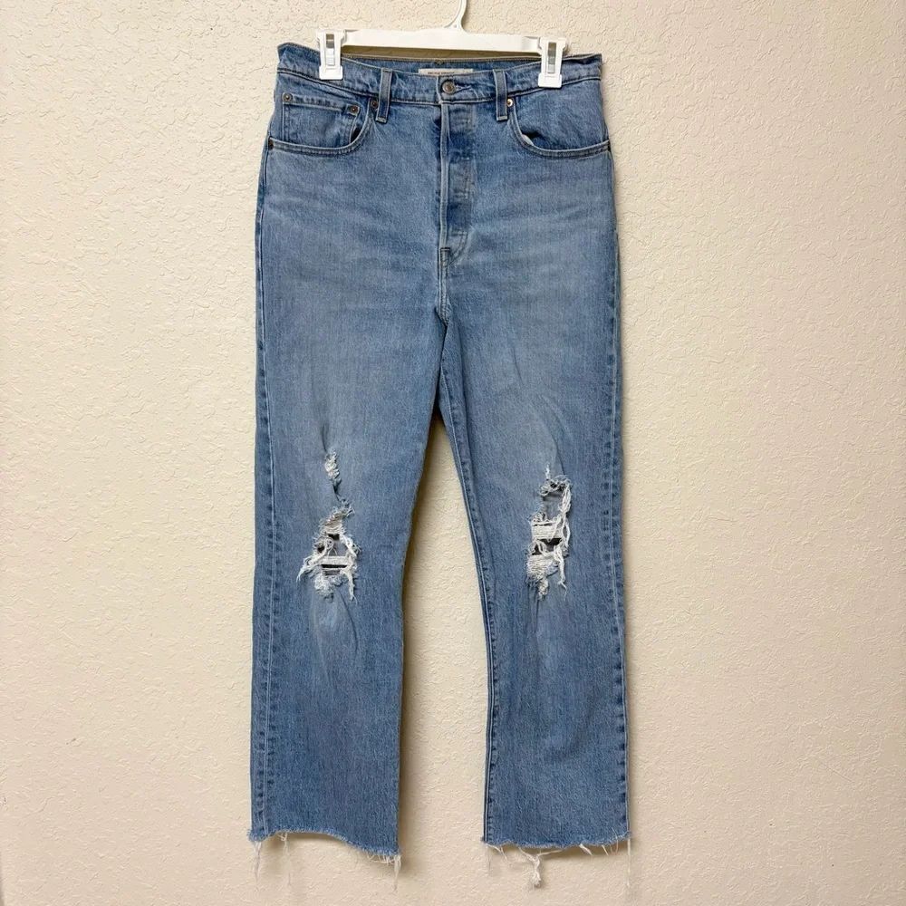 Levis Jeans Womens Blue Light Wash Ribcage Straight Leg Buttonfly Size 30
